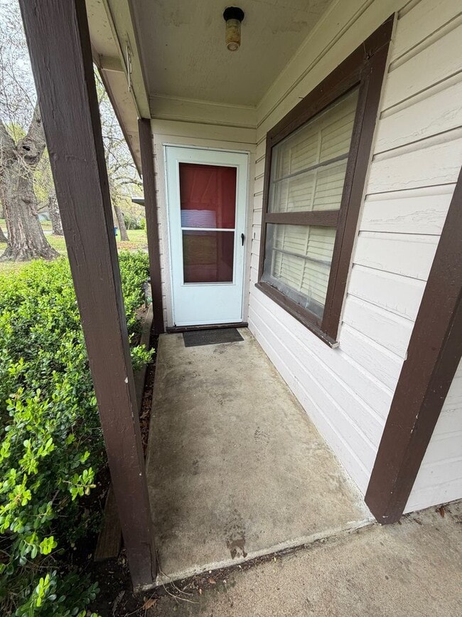 3019 Collins St in Corsicana, TX - Building Photo - Building Photo