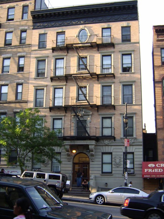 407 W 145th St in New York, NY - Foto de edificio - Building Photo