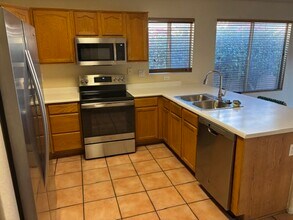 143 W Smoke Tree Rd in Gilbert, AZ - Building Photo - Building Photo