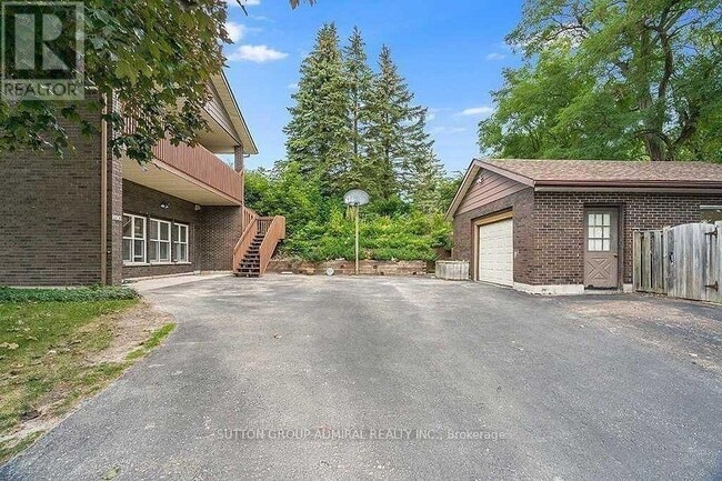 property at 2238 4th Line