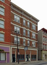 1629 Vine St in Cincinnati, OH - Building Photo - Building Photo