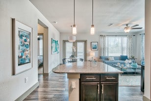 Encore At Westfork in Conroe, TX - Building Photo