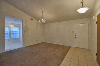 3210 River Valley Dr in Houston, TX - Building Photo - Building Photo