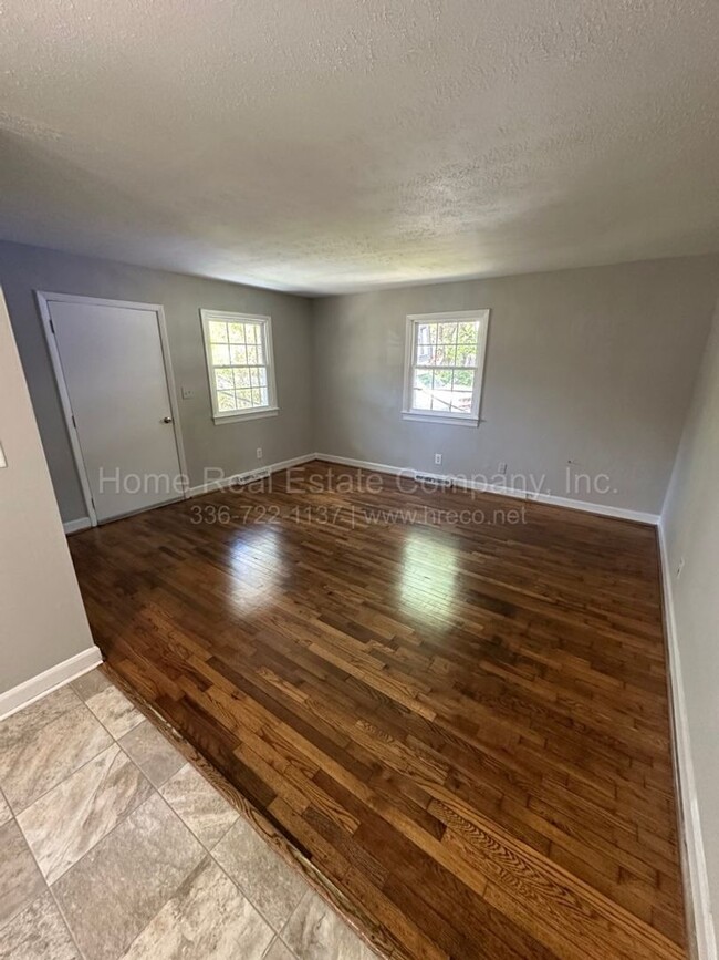 935 E Devonshire St in Winston-Salem, NC - Building Photo - Building Photo