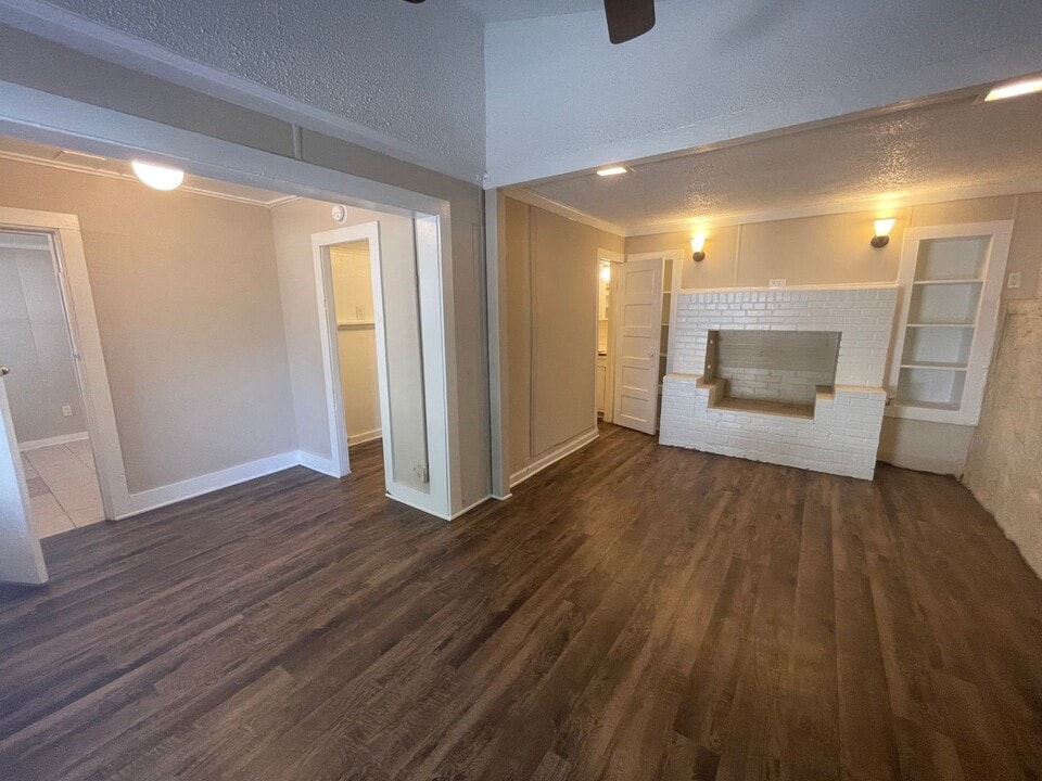 2008 Sanguinet St-Unit -2008 Sanquinet in Fort Worth, TX - Building Photo