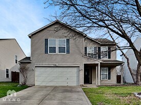 10386 Cotton Blossom Dr in Fishers, IN - Building Photo