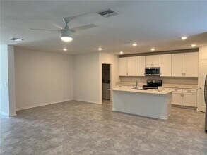 930 Cattleman St in Winter Haven, FL - Building Photo - Building Photo