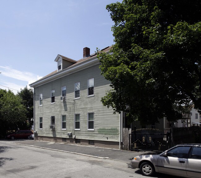 115 Wilson St in Providence, RI - Foto de edificio - Building Photo