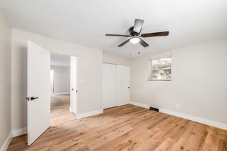 State Rd Apartments in Cleveland, OH - Foto de edificio - Interior Photo