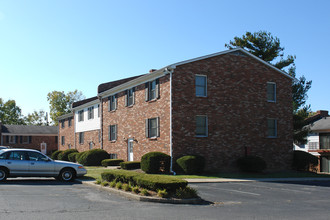 Biscayne Apartments in Lexington, KY - Building Photo - Building Photo