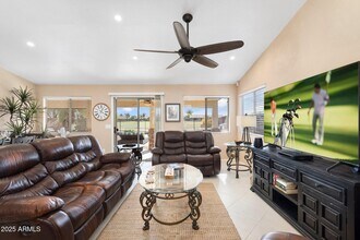 30624 N Royal Oak Way in San Tan Valley, AZ - Building Photo - Building Photo