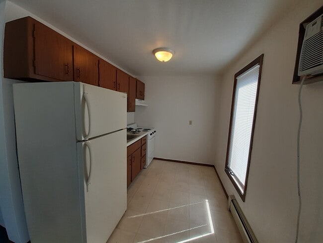 312 S Chestnut Ave in Green Bay, WI - Building Photo - Building Photo