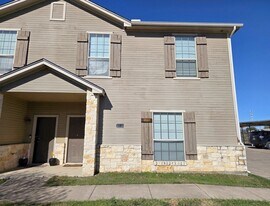 111 Bentwood Dr in Robinson, TX - Building Photo