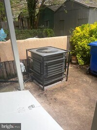 2417 McCulloh St photo'