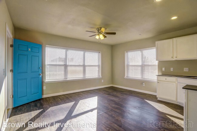 2325 NW 12th St in Oklahoma City, OK - Building Photo - Building Photo