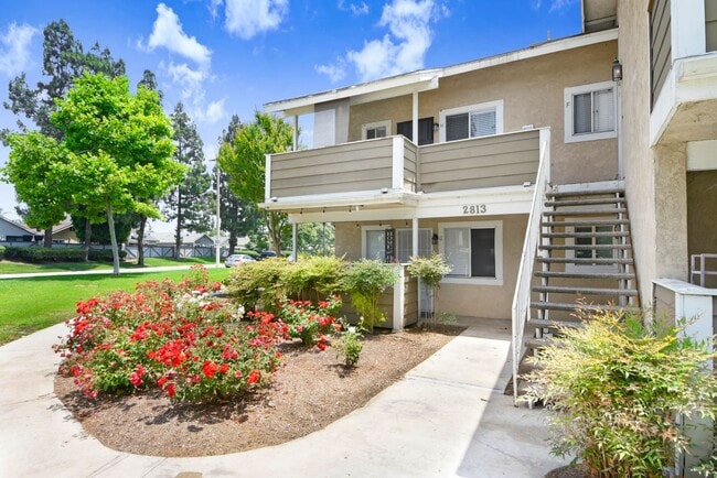 property at 2813 S Tuolumne Pl