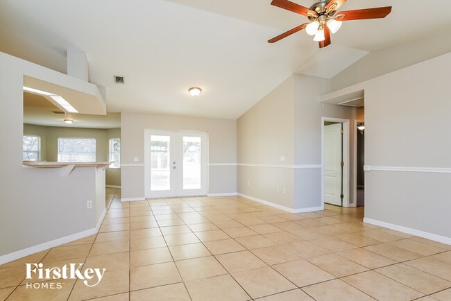 421 NW 17th Pl in Cape Coral, FL - Building Photo - Building Photo