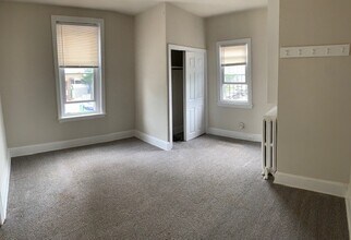 4028 Locust St, Unit 2 in Philadelphia, PA - Building Photo - Building Photo