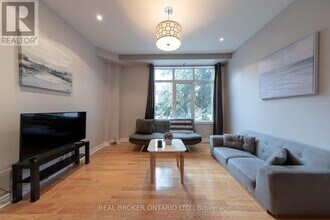 179 Hanson St in Toronto, ON - Building Photo - Building Photo