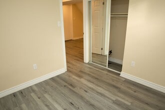 32 Durrington Crescent in Toronto, ON - Building Photo - Building Photo