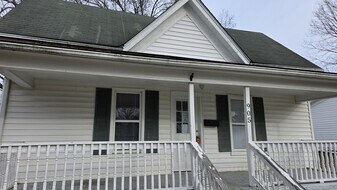 905 Afton St in Johnson City, TN - Building Photo