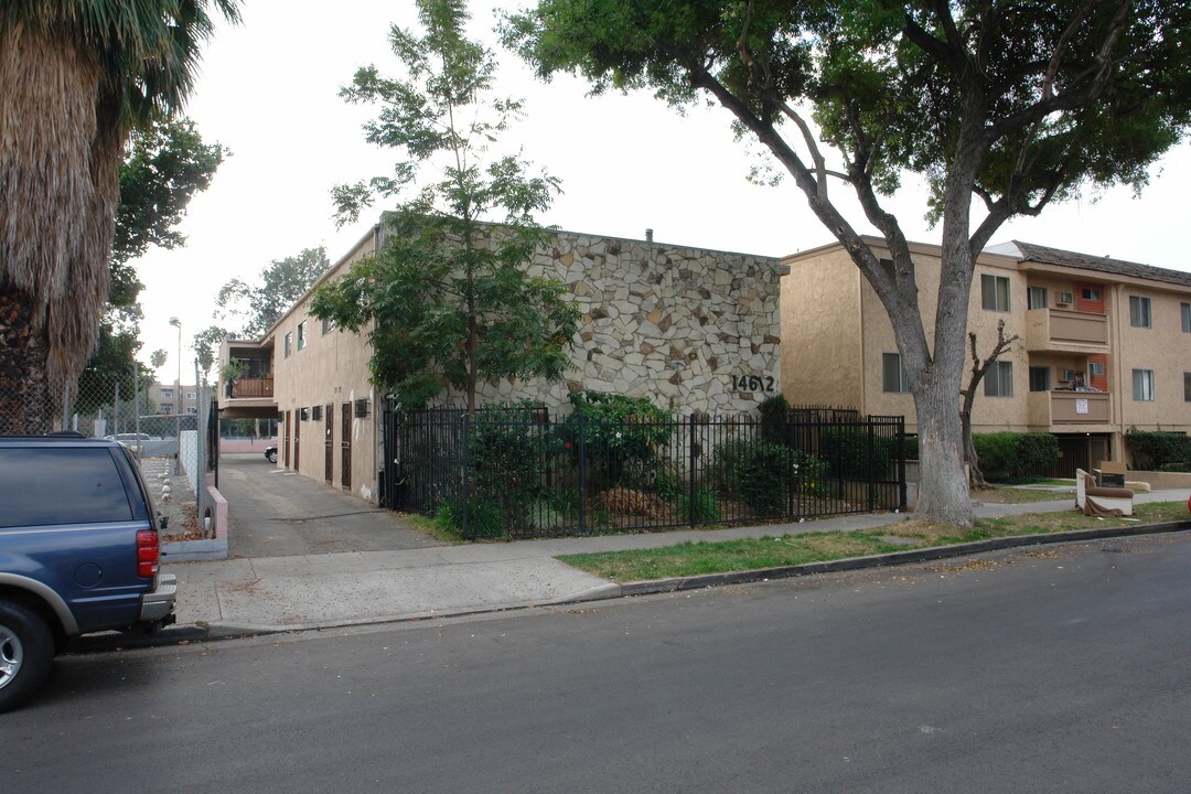 14612 Friar St in Van Nuys, CA - Building Photo