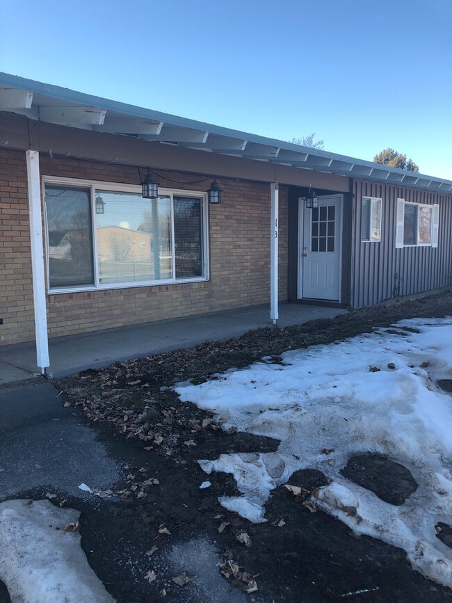 137 Schilling Dr in Moses Lake, WA - Building Photo - Building Photo