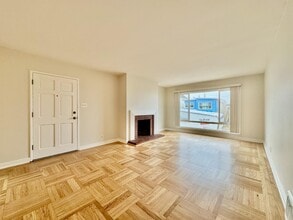31 Crestview Ave in Daly City, CA - Foto de edificio - Building Photo