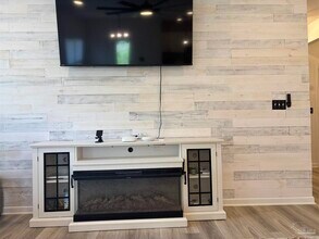 6630 Sun Tree Cir in Bellview, FL - Building Photo - Building Photo