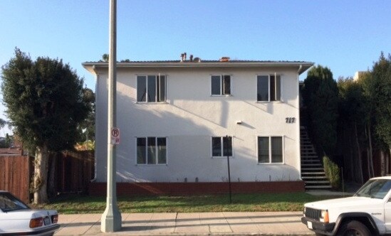 717 Washington Blvd in Venice, CA - Foto de edificio