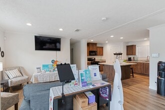 Paradise Village in Jacksonville, FL - Building Photo - Building Photo
