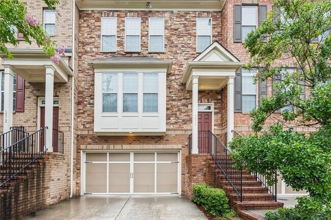 property at 1514 Woodbridge Way NE