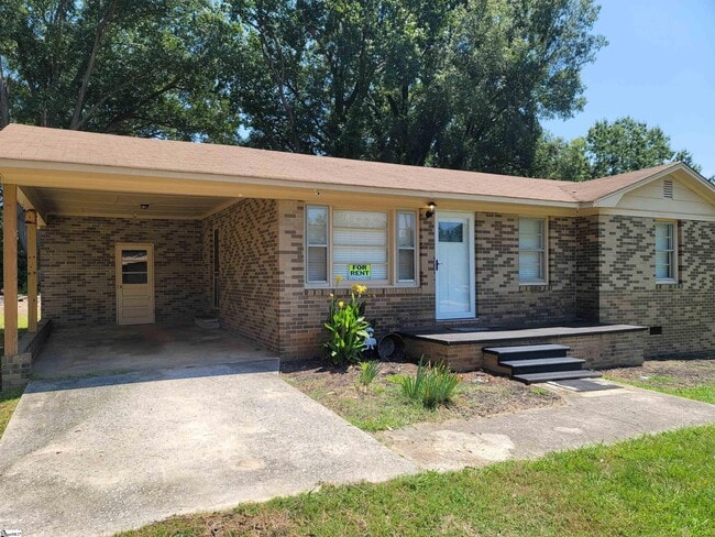 413 Barclay Ave in Gaffney, SC - Building Photo - Building Photo