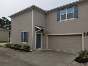 1659 Stowers St in Port Orange, FL - Foto de edificio - Building Photo