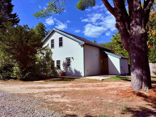 property at 503 Tamworth Rd