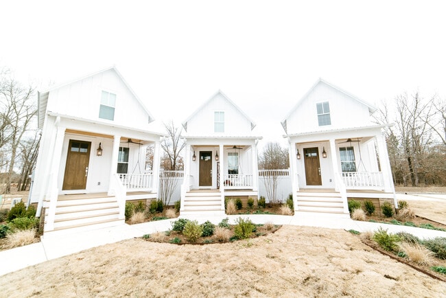 property at 2023 Loretta Parker Lane, Cottage B