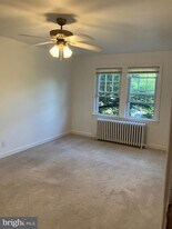 710 22nd St S in Arlington, VA - Building Photo
