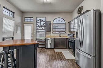 3904 Pawnee Creek Ct in College Station, TX - Building Photo - Building Photo