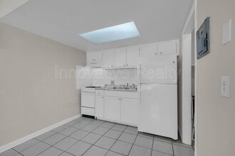 5113 Curry Ford Rd in Orlando, FL - Building Photo - Building Photo