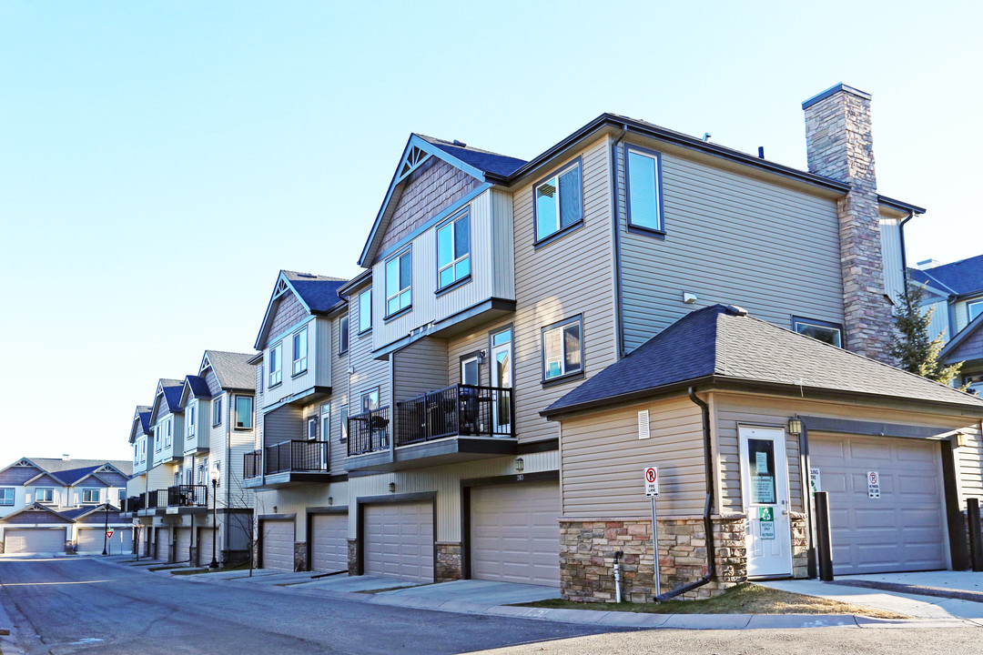 67 Kincora Heat NW in Calgary, AB - Building Photo