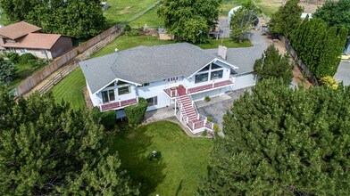 86508 N Harrington Rd in West Richland, WA - Building Photo - Building Photo