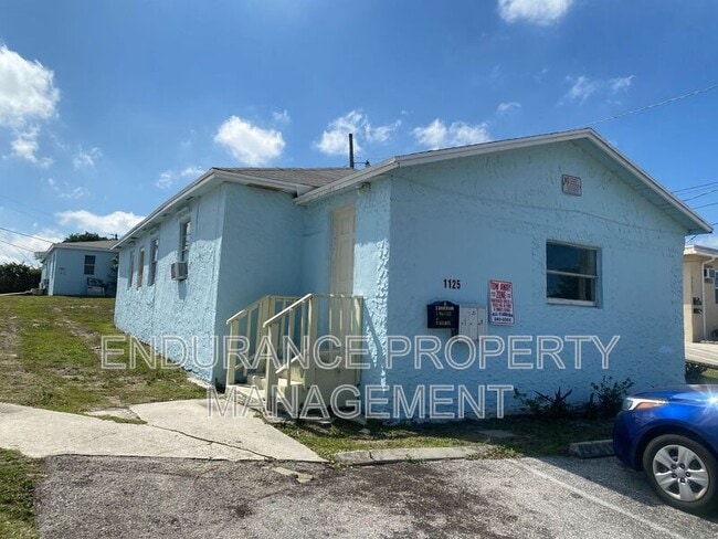 property at 1125 W 28th St