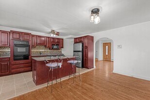 1908 E Belvedere Ave in Baltimore, MD - Building Photo