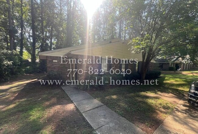 property at 3007 Sonya Ln