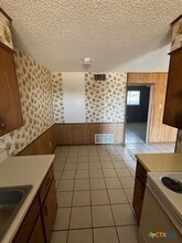 1015 Parmer Ave in Killeen, TX - Building Photo - Building Photo