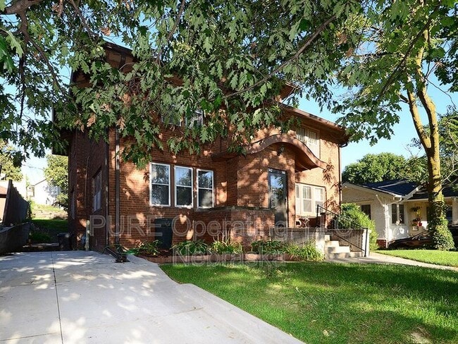 342 N 36th Ave in Omaha, NE - Foto de edificio - Building Photo