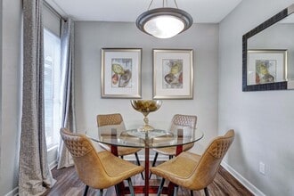 Walden Pond in Houston, TX - Building Photo - Building Photo