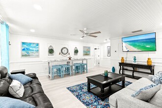583 Pocahontas Dr in Fort Walton Beach, FL - Building Photo - Building Photo