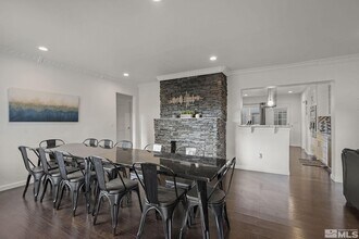 125 Caliente St in Reno, NV - Foto de edificio - Building Photo