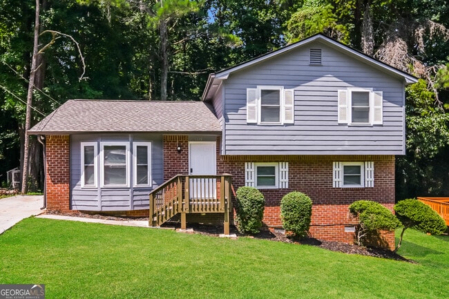 property at 5338 Olde St